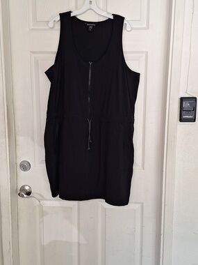 Athleta Women's Expedition Skort Dress Size 18 Sleeveless black Hiking Pockets